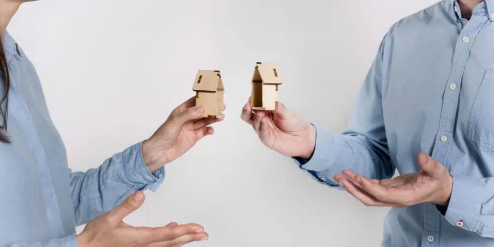 HELOC vs Refinance in Canada: Which Option Is Right for You